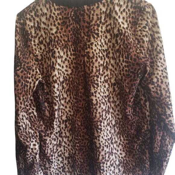FOREVER 21 Leopard Print Button Down Top - Picture 2 of 6